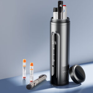 Portable cooling case with a temperature display